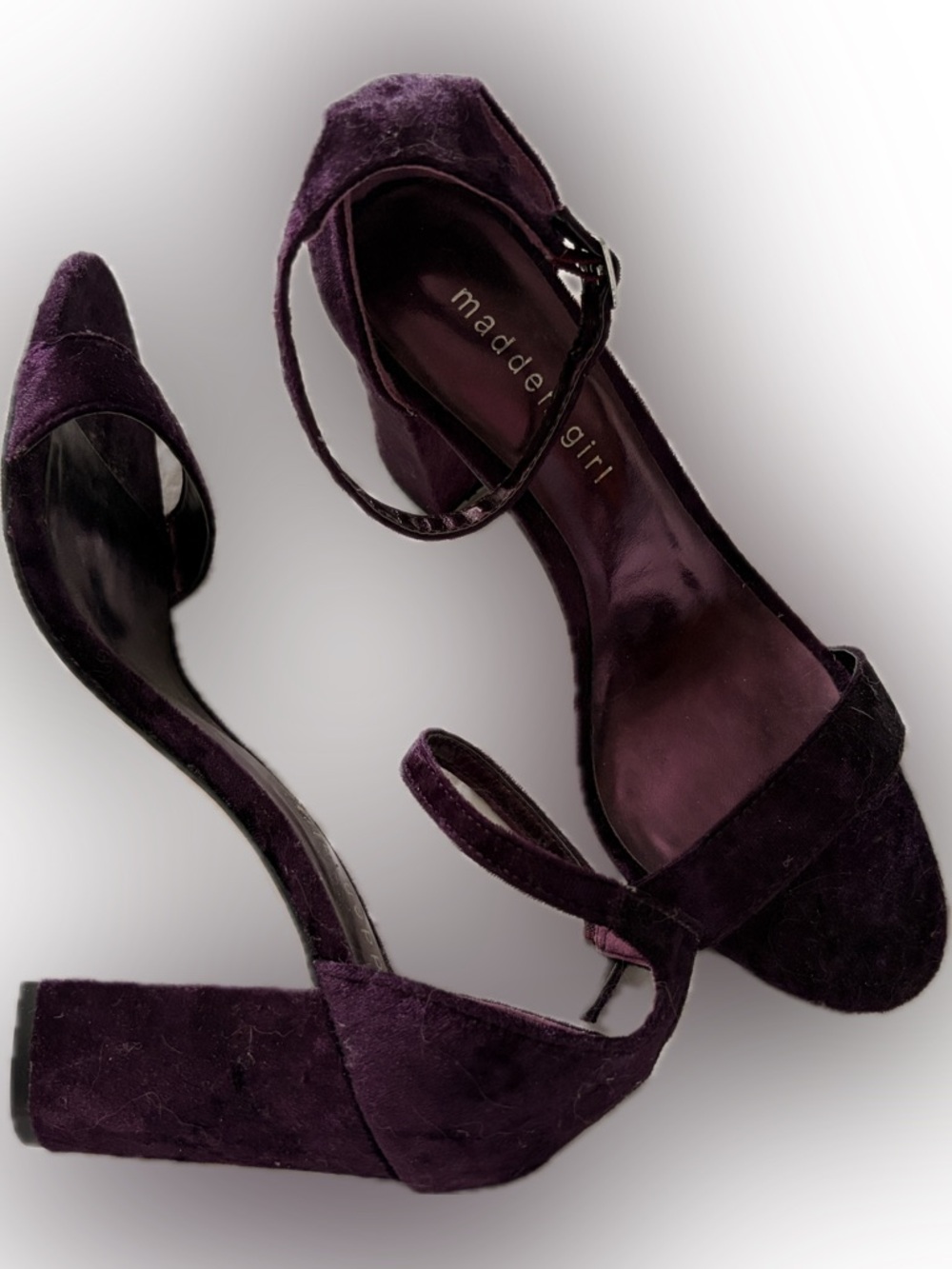 MADDEN GIRL s7.5 PURPLE 3IN VELVET HEELS